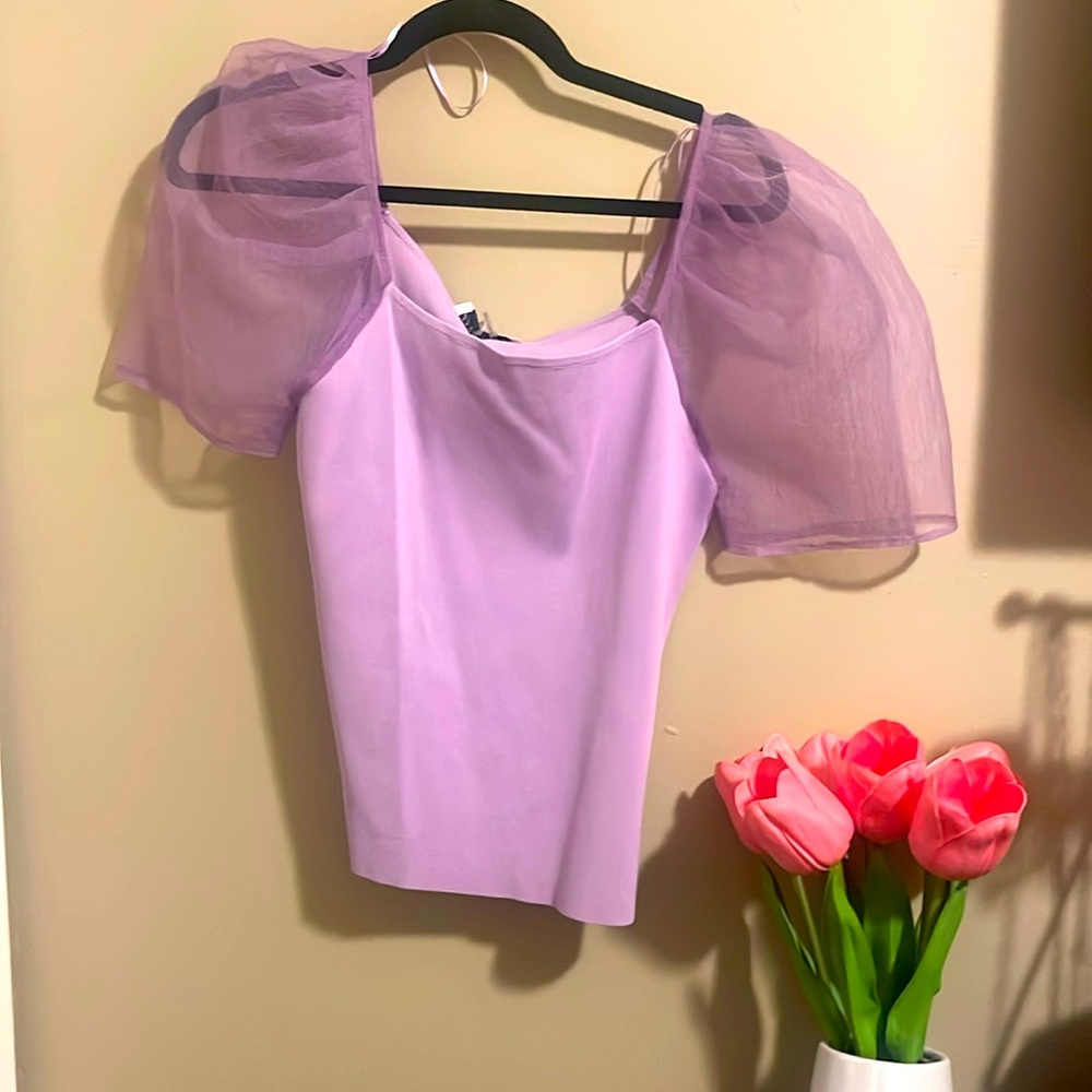 PURPLE BLOUSE WITH PUFFY MESH SLEEVES